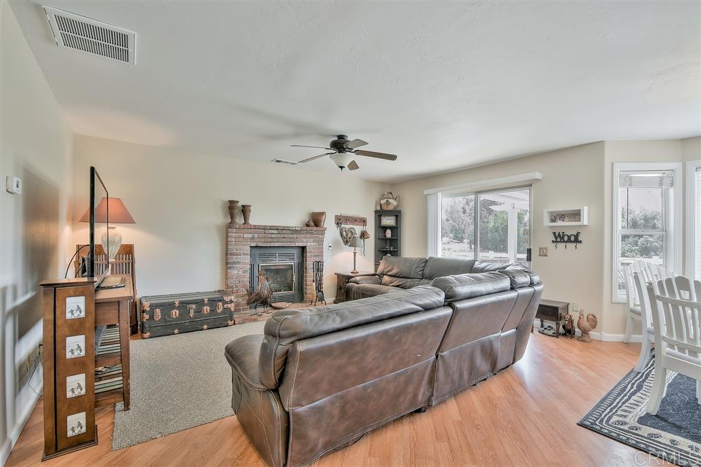 1660 Joshua Tree Lane Fallbrook, CA 92028 - Photo 8 of 25