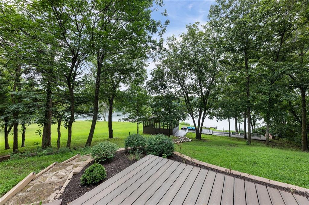 14 Timber Lake Road Lane, KS 66042 - Photo 9 of 98