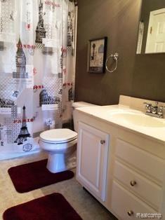 5678 Fisher Road Howell, MI 48855 - Photo 8 of 12 fisher main bath.jpg