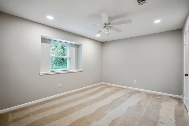 $2,500 | 7607 Wycomb Lane, Houston, TX 77070