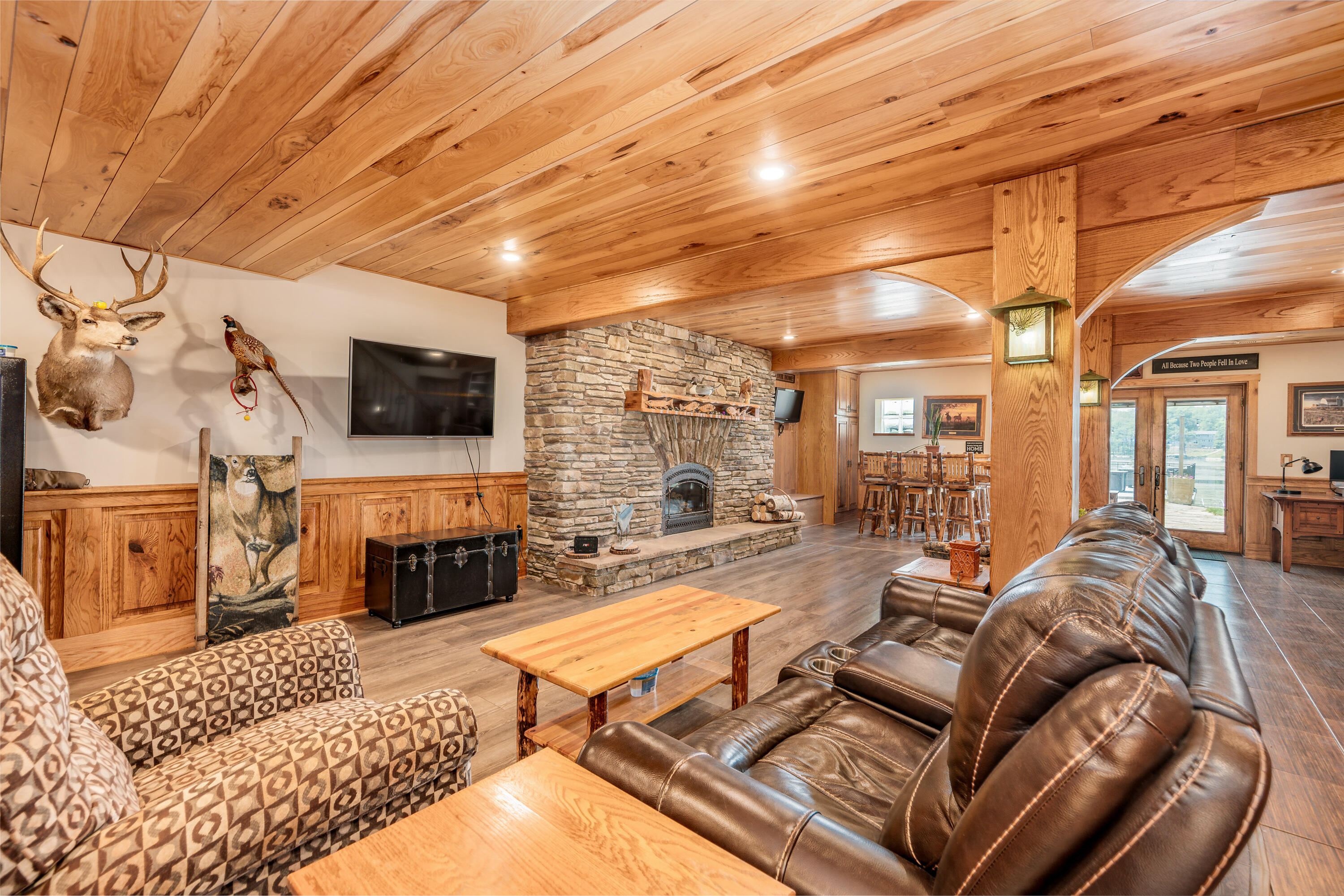 5420 West Peninsula Road Waterford, WI 53185 - Photo 31 of 65 Family Room