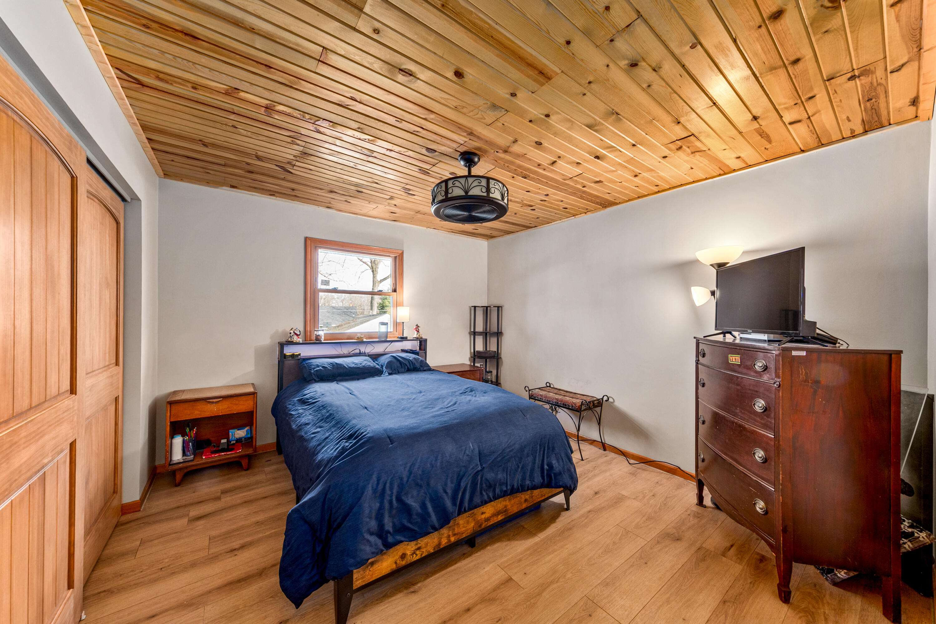 5420 West Peninsula Road Waterford, WI 53185 - Photo 36 of 65 Bedroom 2