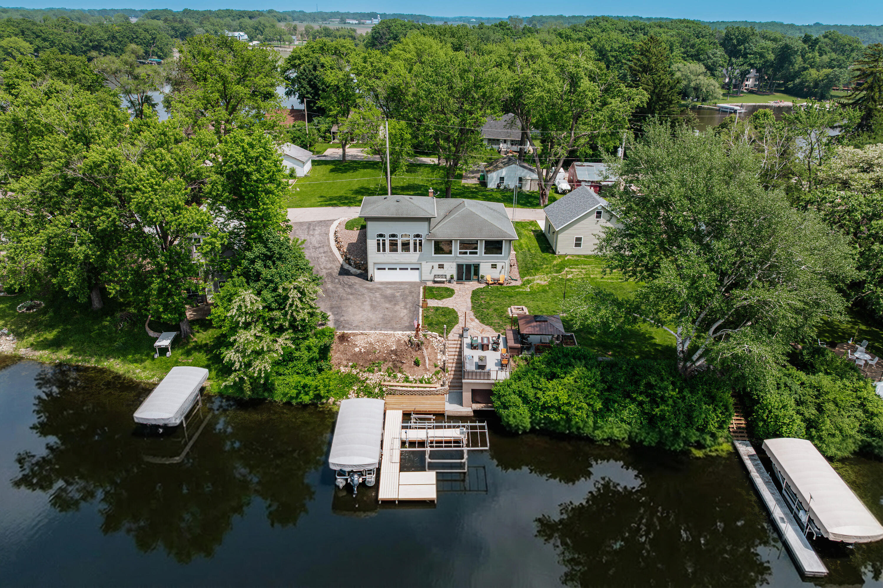 5420 West Peninsula Road Waterford, WI 53185 - Photo 50 of 65 Lake Living