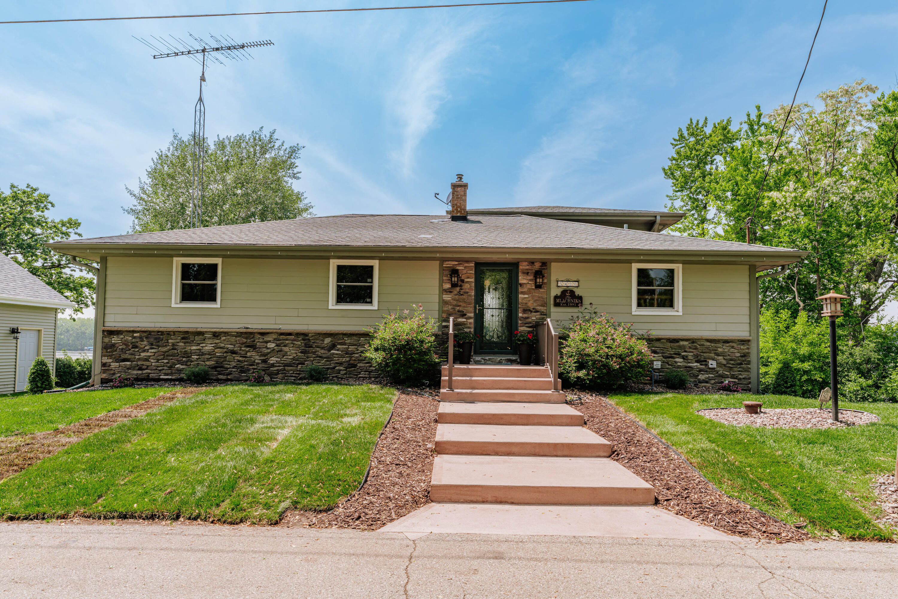 5420 West Peninsula Road Waterford, WI 53185 - Photo 58 of 65 5420 W Peninsula Dr