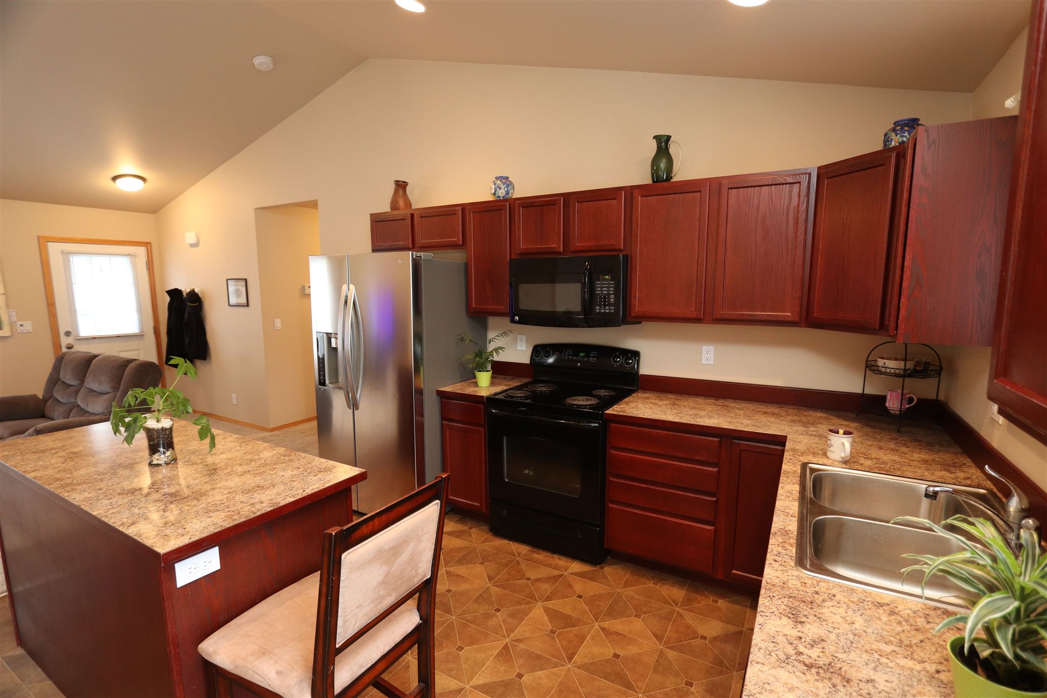 15119 Riverside Lane Spokane Valley, WA 99037 - Photo 3 of 15 Gallery Image 3