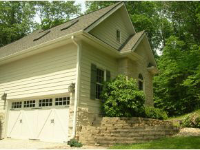 4903 East Lentz Road Bloomington, IN 47408 - Photo 3 of 24 Gallery Image 3