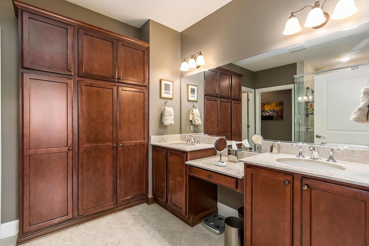 3175 Tremont Road, Unit 413 Columbus, OH 43221 - Photo 18 of 38