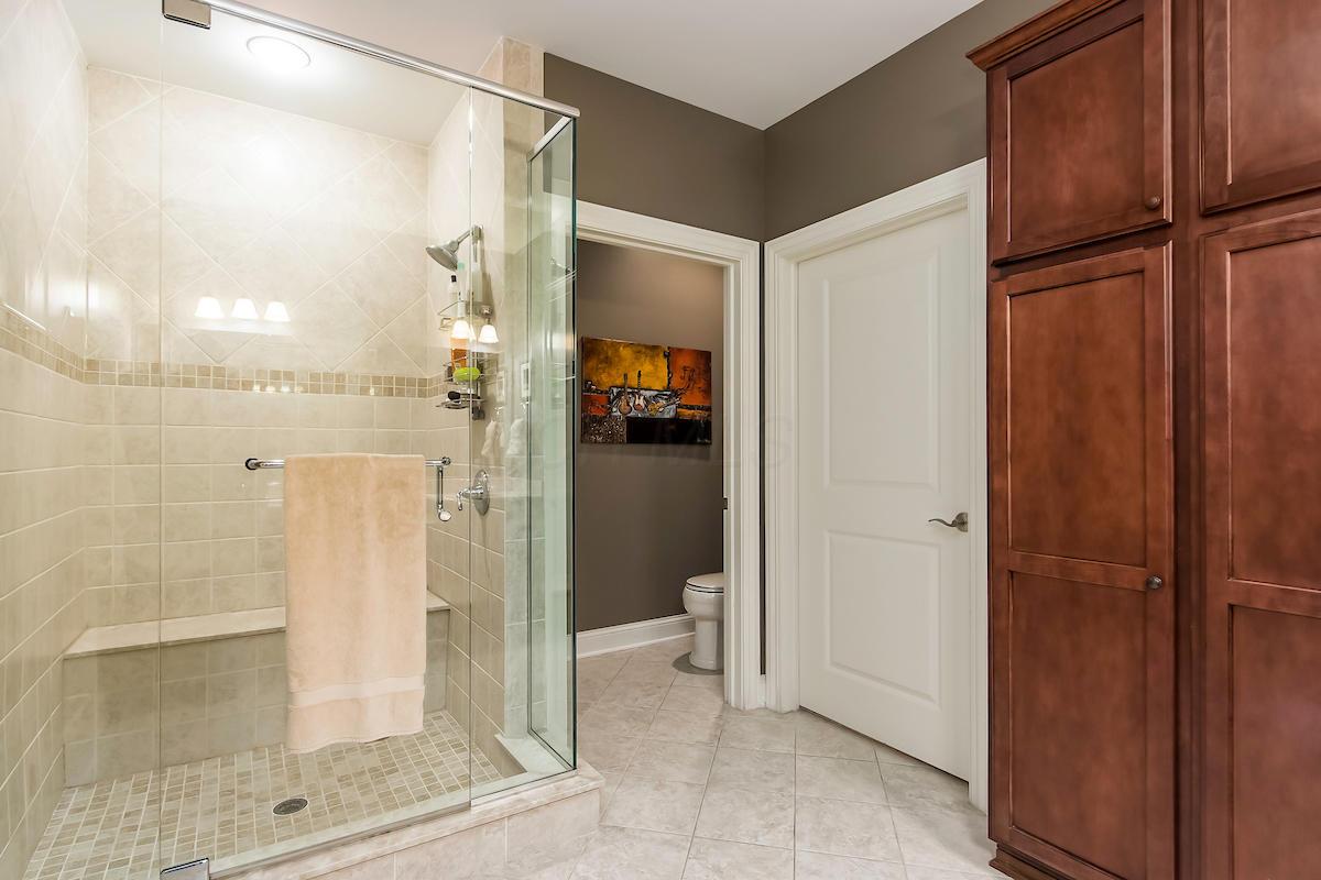 3175 Tremont Road, Unit 413 Columbus, OH 43221 - Photo 20 of 38