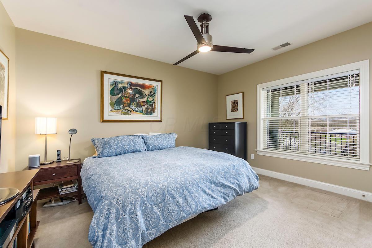 3175 Tremont Road, Unit 413 Columbus, OH 43221 - Photo 22 of 38
