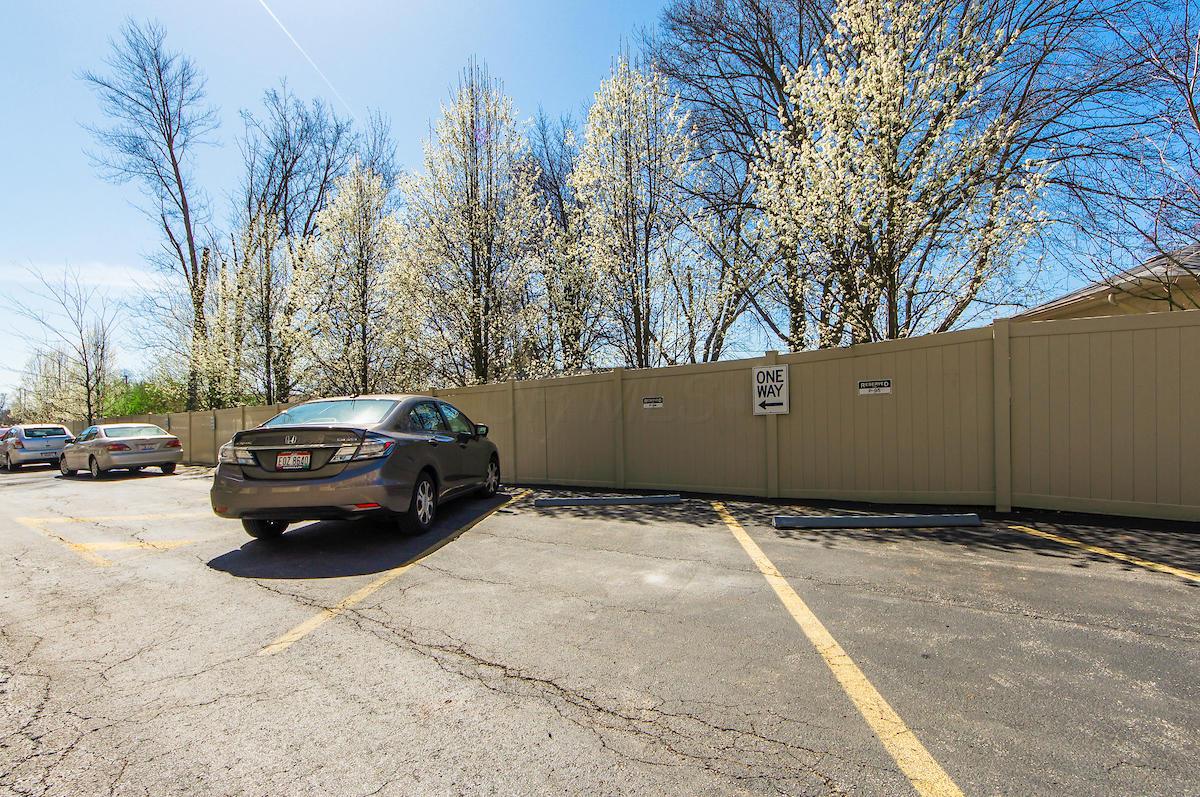 3175 Tremont Road, Unit 413 Columbus, OH 43221 - Photo 29 of 38