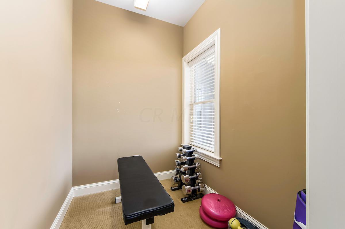 3175 Tremont Road, Unit 413 Columbus, OH 43221 - Photo 34 of 38