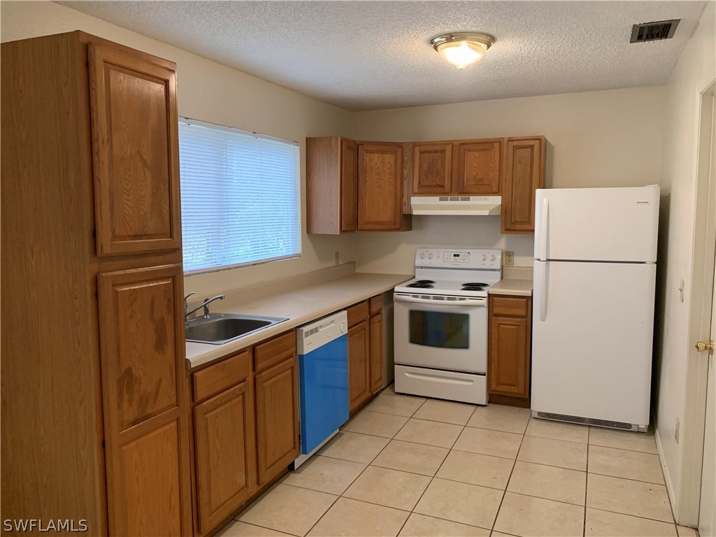 4023 Albany Road LaBelle, FL 33935 - Photo 3 of 14 Gallery Image 3