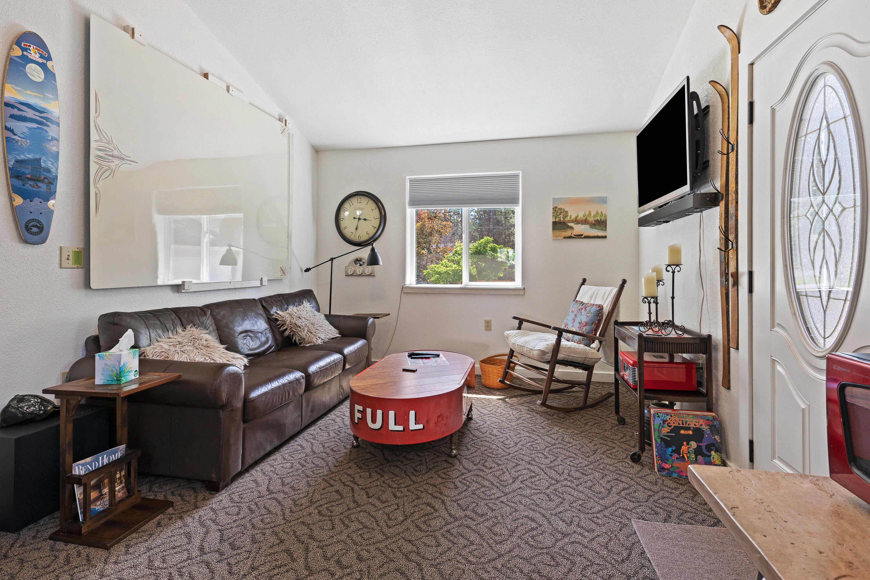 60060 Turquoise Road Bend, OR 97702 - Photo 49 of 58 ADU Living Room
