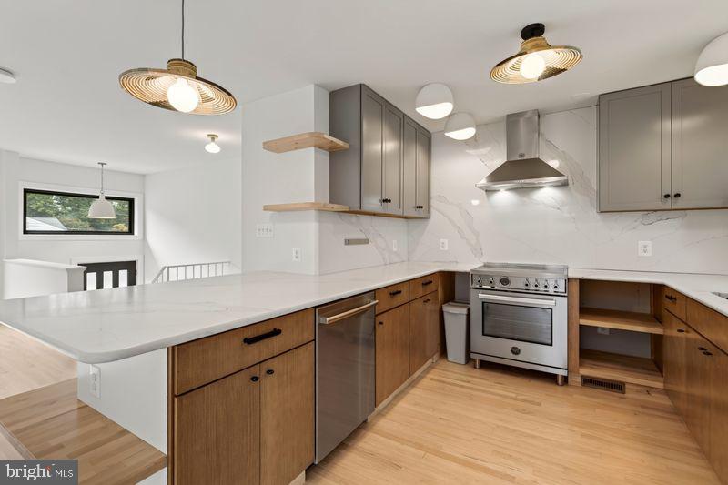 963 North Rochester Street Arlington, VA 22205 - Photo 8 of 43 Gallery Image 8