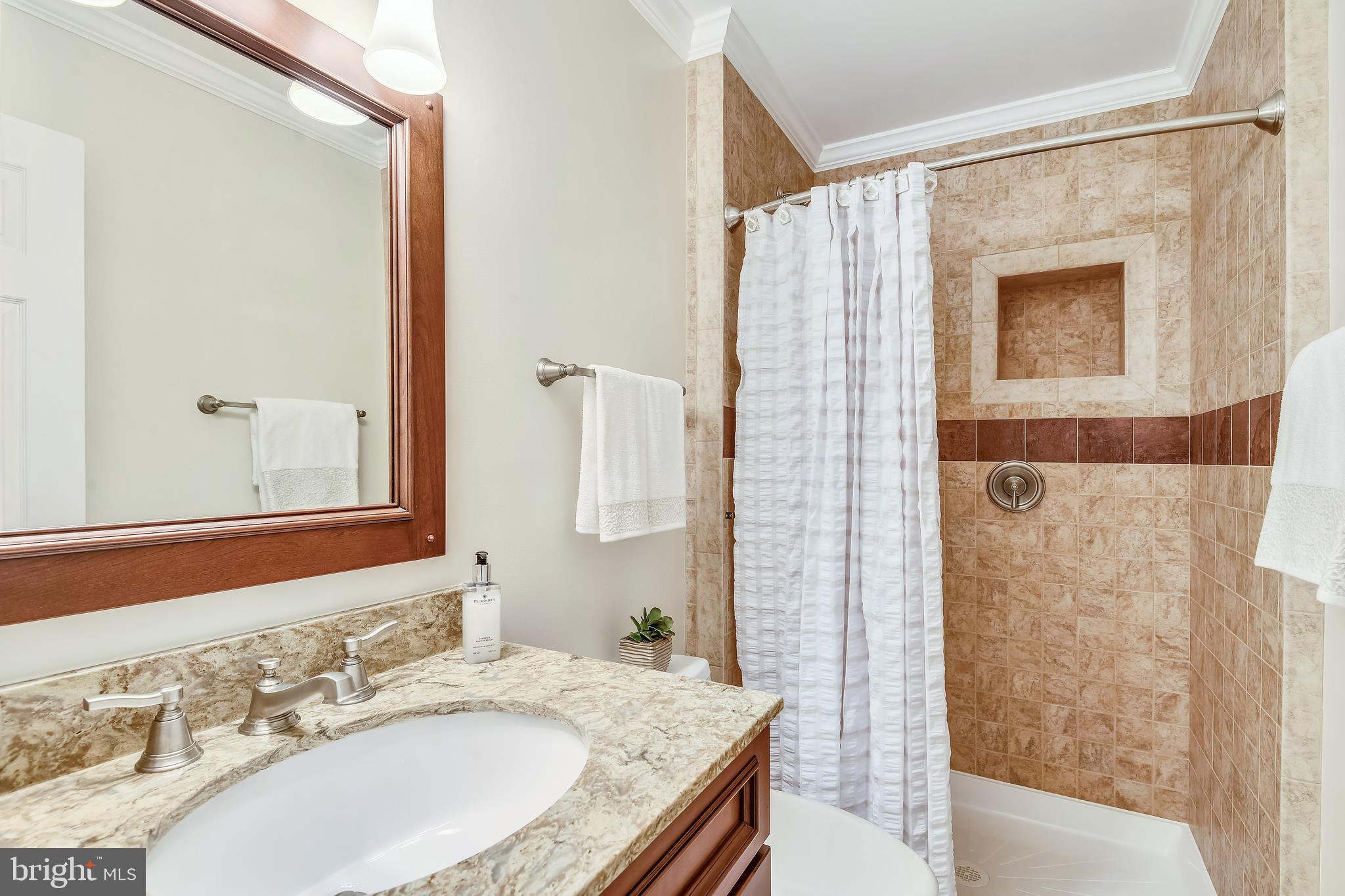 3221 Miller Heights Road Oakton, VA 22124 - Photo 23 of 60 Full Bath Adjacent to 5th Bedroom.