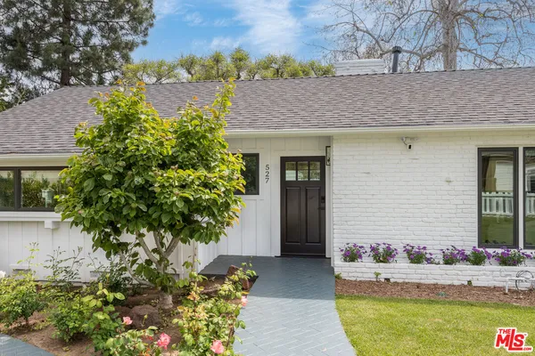 $14,995 | 527 South Bentley Avenue, Los Angeles, CA 90049