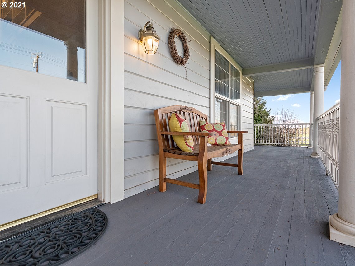 5805 Southwest Rood Bridge Road Hillsboro, OR 97123 - Photo 27 of 30