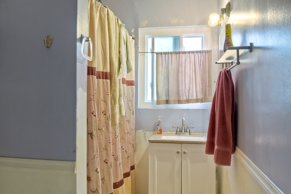 3950 Via Rosa San Marcos, CA 92078 - Photo 13 of 22 Gallery Image 13