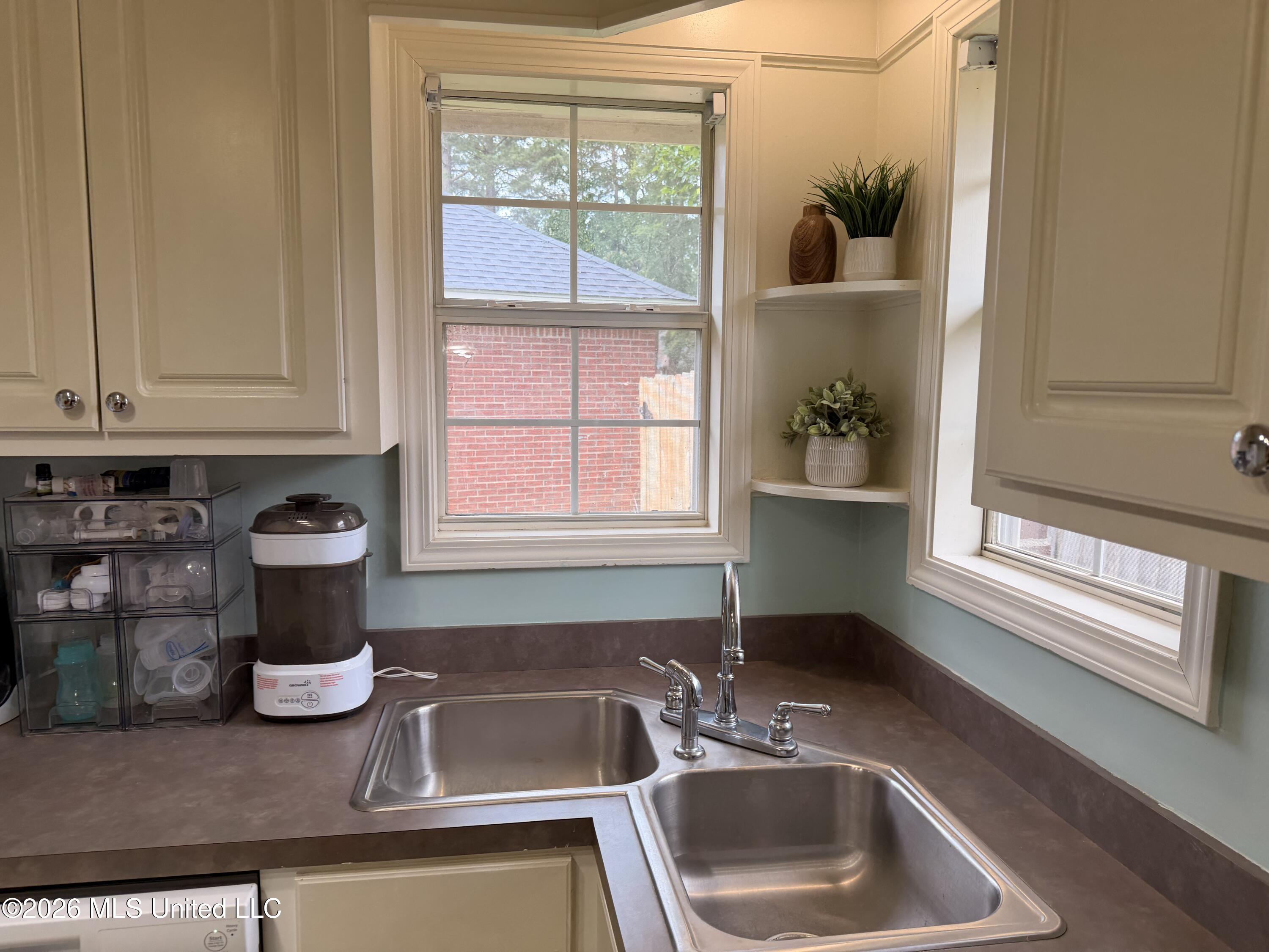 306 Silverleaf Cove Brandon, MS 39047 - Photo 18 of 22 IMG_5373