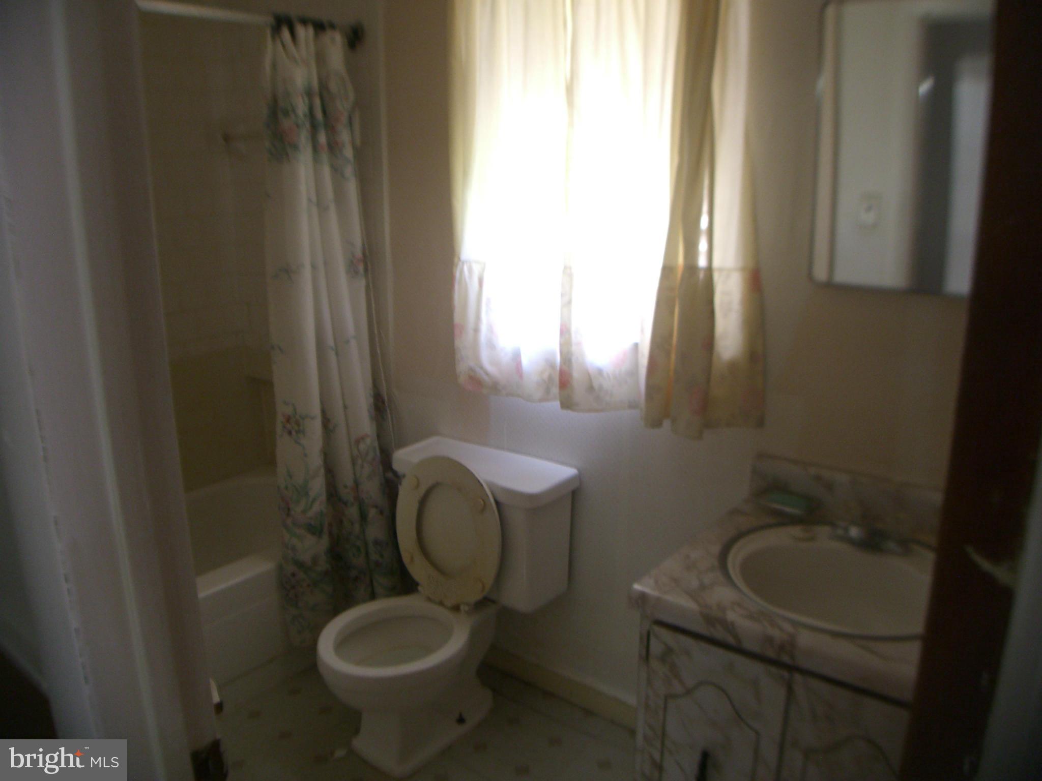 11304 Brandywine Road Clinton, MD 20735 - Photo 16 of 22 Bath Basement