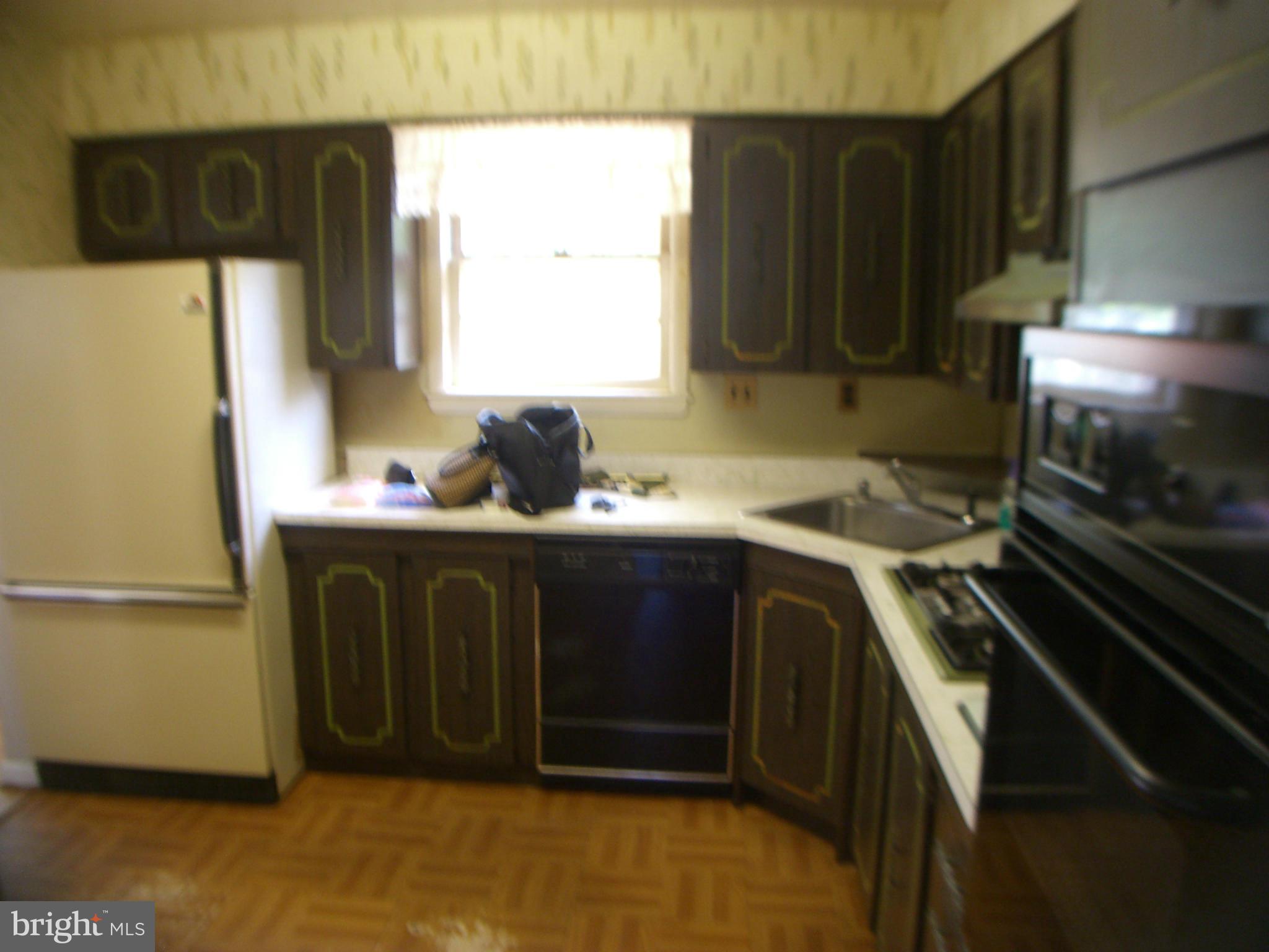 11304 Brandywine Road Clinton, MD 20735 - Photo 8 of 22 Kitchen