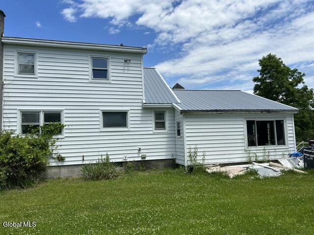 90 Tomhannock Road Valley Falls, NY 12185 - Photo 5 of 37 back