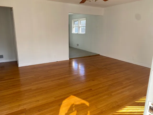 $2,300 | 9029 Sproat Avenue, Oak Lawn, IL 60453