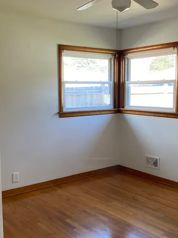 $2,300 | 9029 Sproat Avenue, Oak Lawn, IL 60453