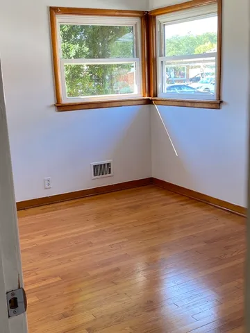 $2,300 | 9029 Sproat Avenue, Oak Lawn, IL 60453