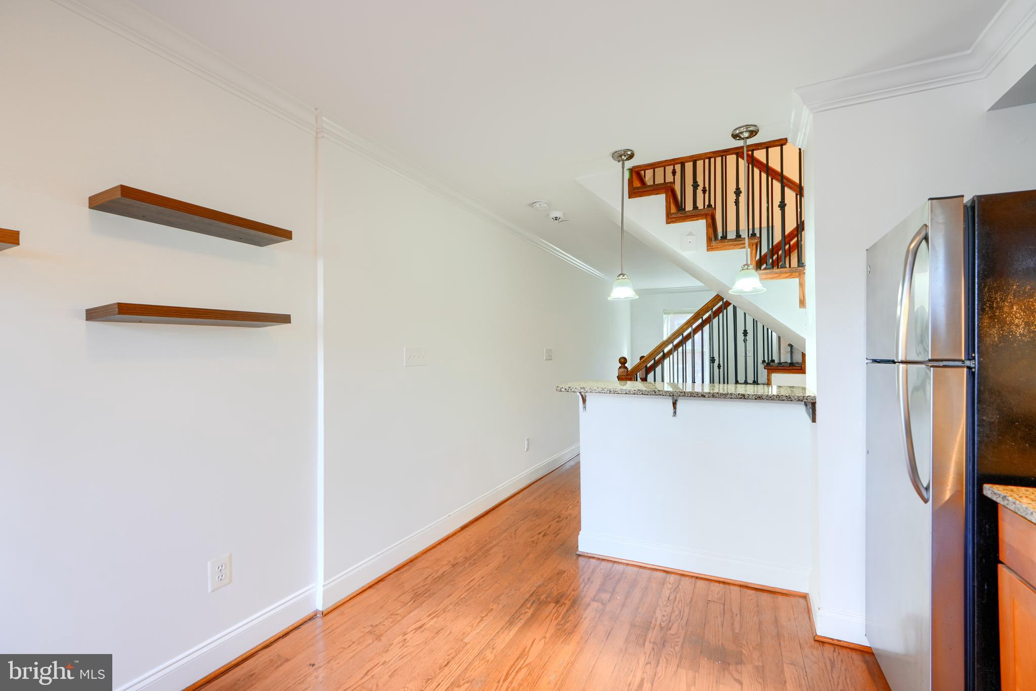 1520 Byrd Street Baltimore, MD 21230 - Photo 12 of 37 a view of entryway