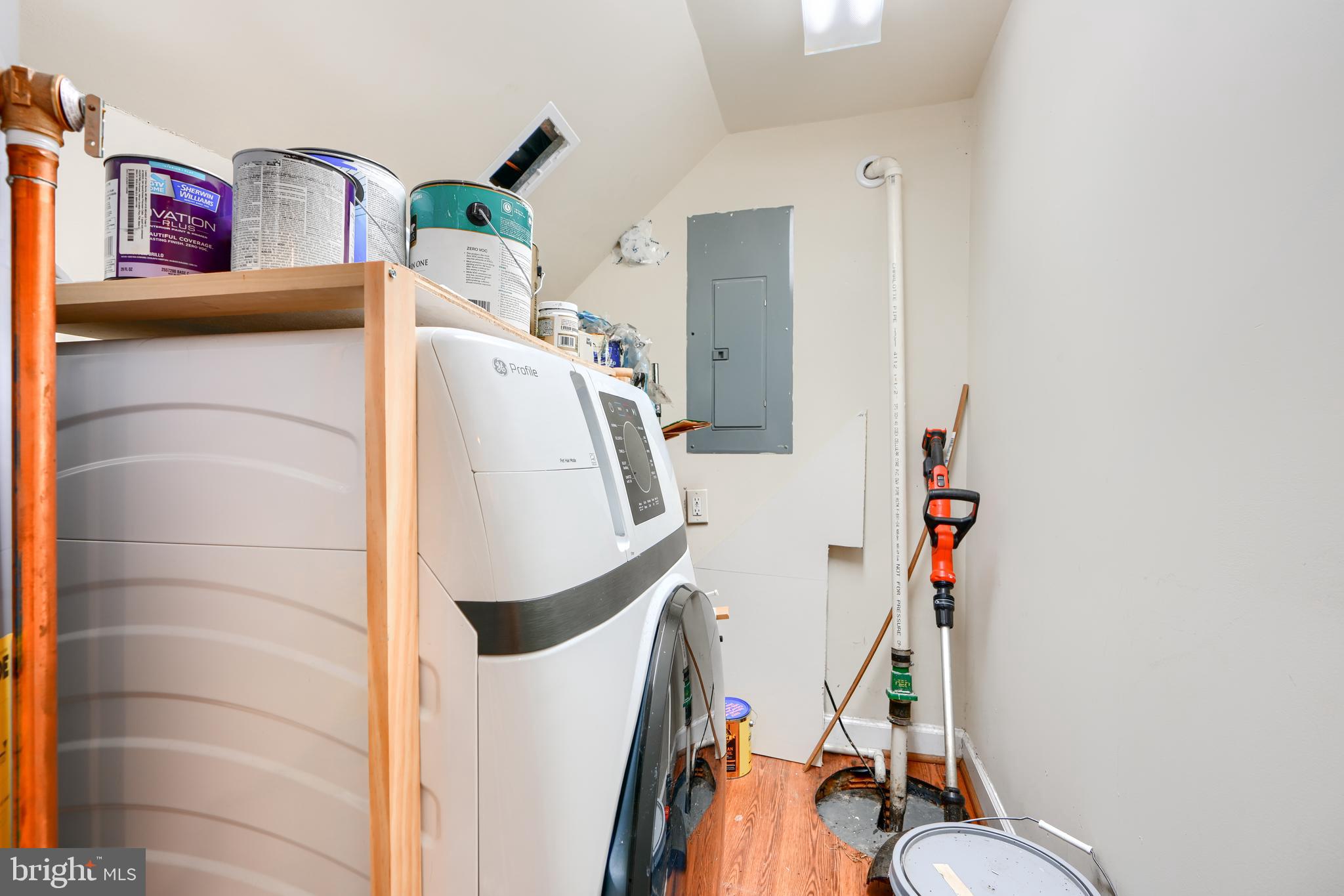 1520 Byrd Street Baltimore, MD 21230 - Photo 22 of 37 a utility room with dryer and washer