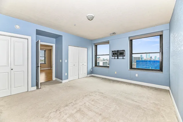 $324,900 | 606 West Wisconsin Avenue, Unit 1702, Milwaukee, WI 53203