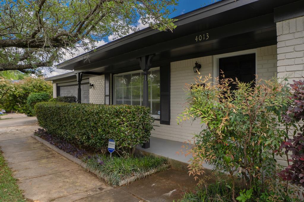 4013 Wedgworth Road South Fort Worth, TX 76133 - Photo 4 of 35