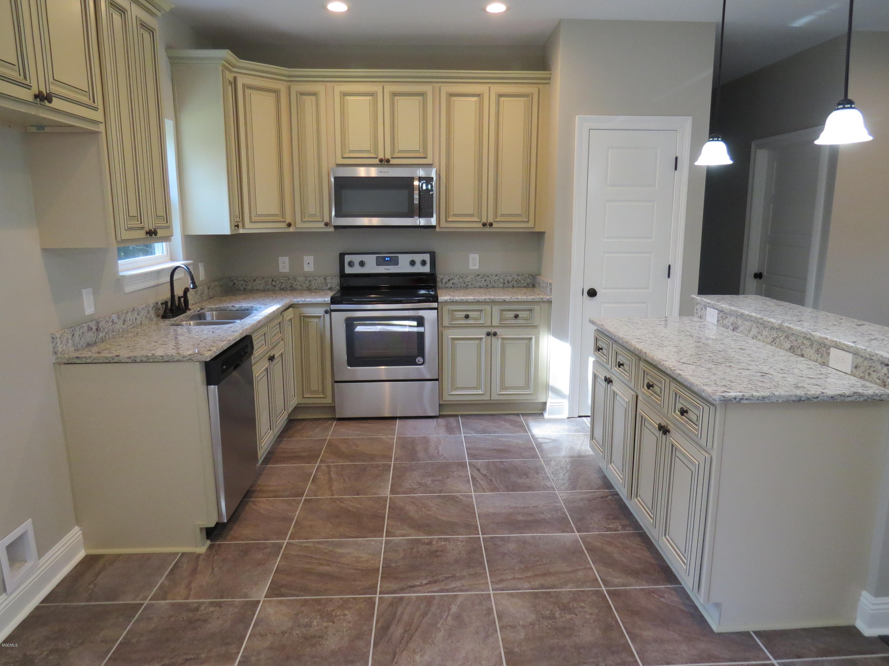 17030 Fenton Dedeaux Road Kiln, MS 39556 - Photo 7 of 25 Kitchen
