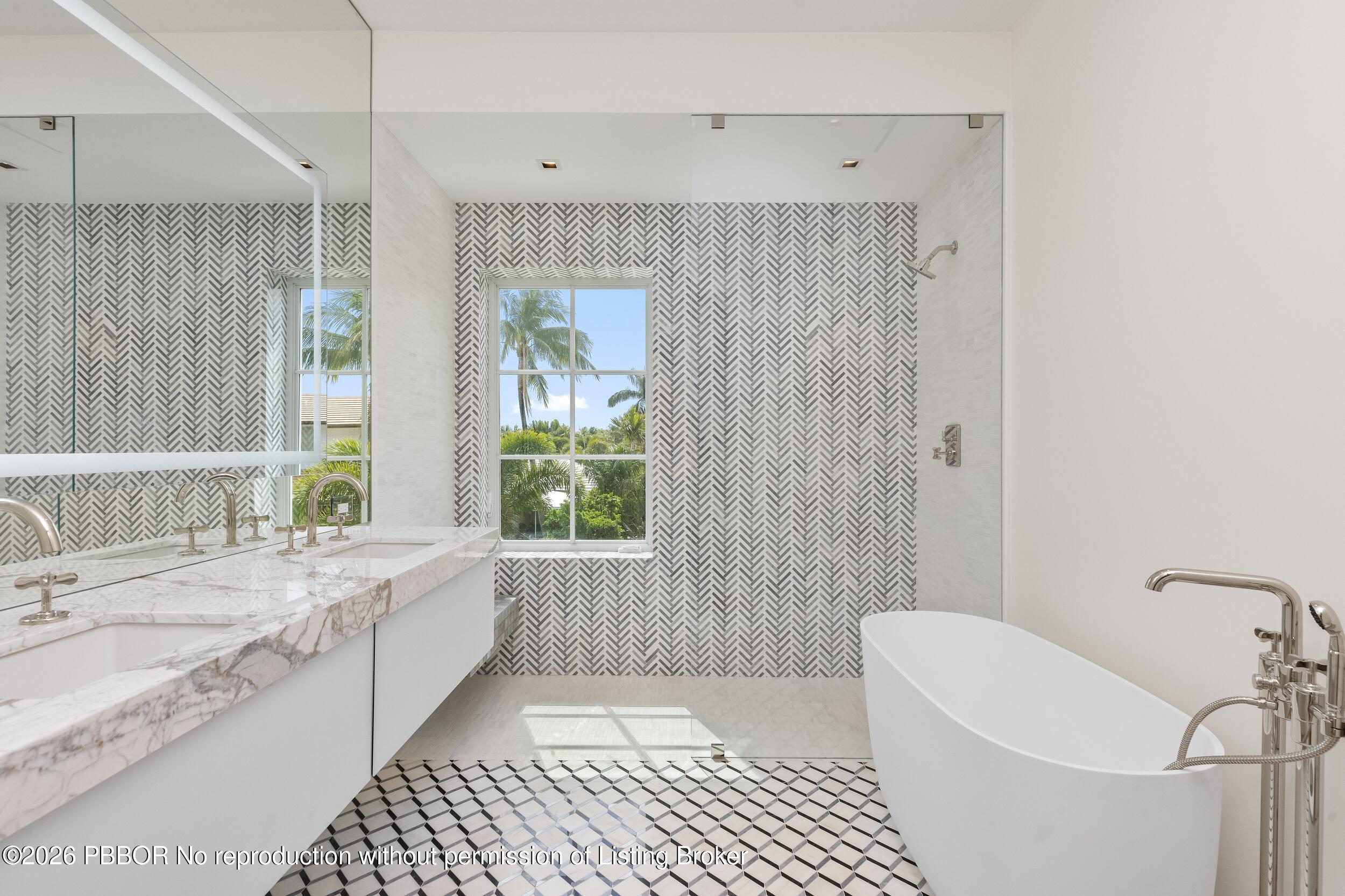 301 Plantation Road Palm Beach, FL 33480 - Photo 72 of 84 Guest Bath 3