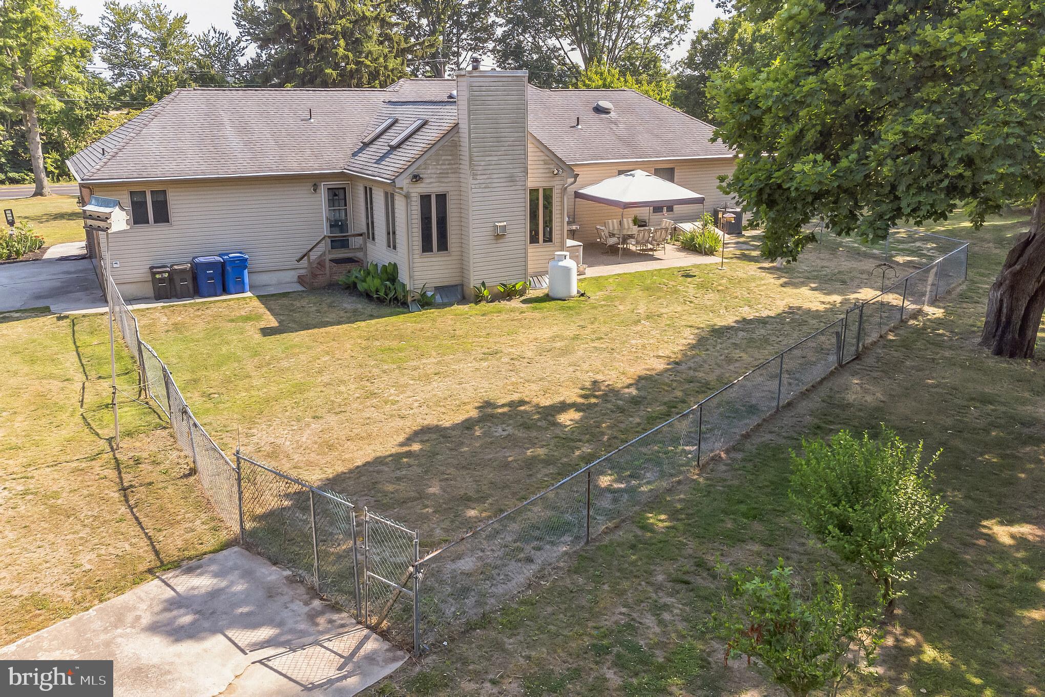 1776 Church Road Southampton, NJ 08088 - Photo 29 of 32 a view of a house with swimming pool
