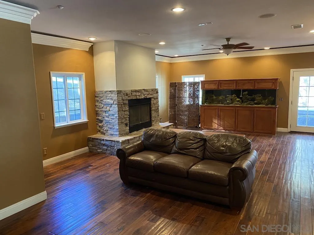 4657 Alpine Boulevard Alpine, CA 91901 - Photo 4 of 17 Gallery Image 4
