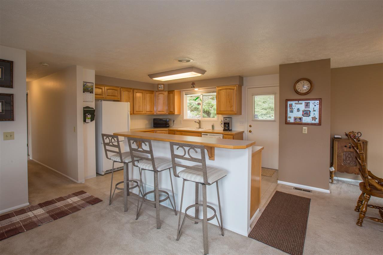 8607 North Northview Road Spokane, WA 99208 - Photo 4 of 20