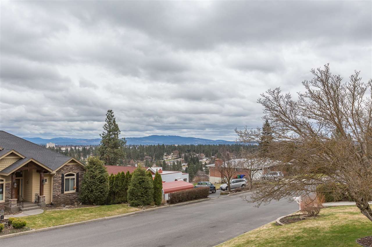 8607 North Northview Road Spokane, WA 99208 - Photo 9 of 20