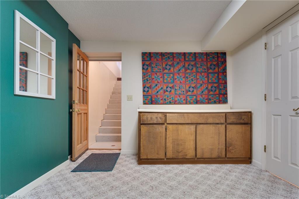6208 Ballinger Road Greensboro, NC 27410 - Photo 29 of 43 Gallery Image 29