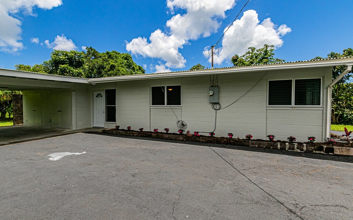 2513 Kinoole Street, Hilo, HI 96720 Compass