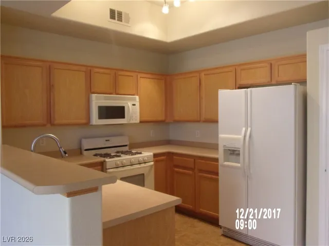 $1,450 | 2305 West Horizon Ridge Parkway, Unit 2312, Henderson, NV 89052