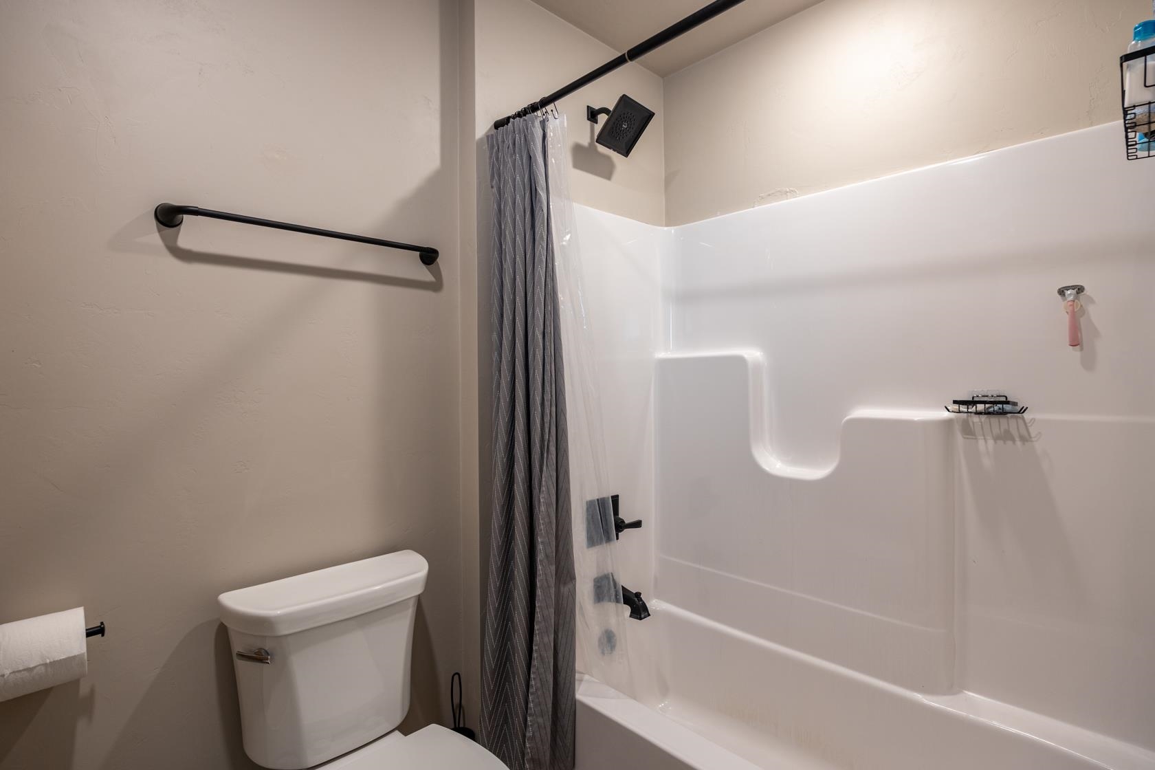 1255 Cherry Street Green Bay, WI 54301 - Photo 12 of 30
