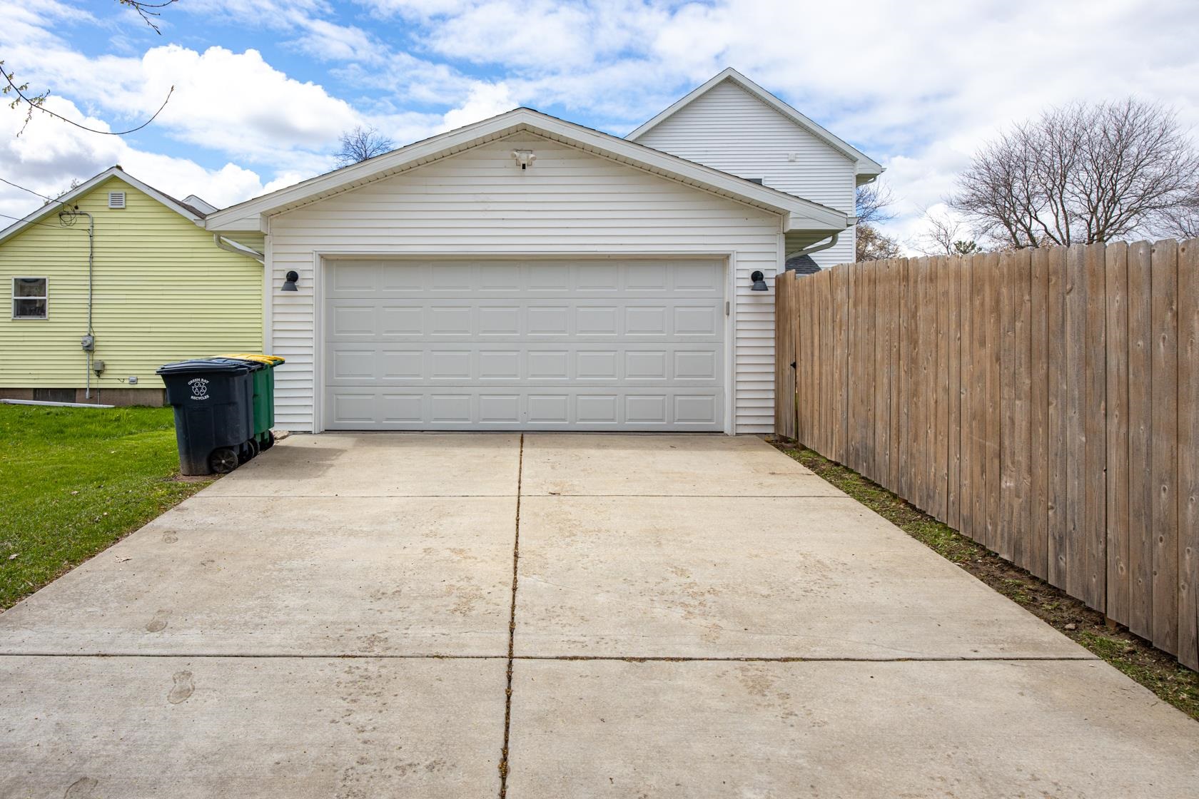 1255 Cherry Street Green Bay, WI 54301 - Photo 20 of 30