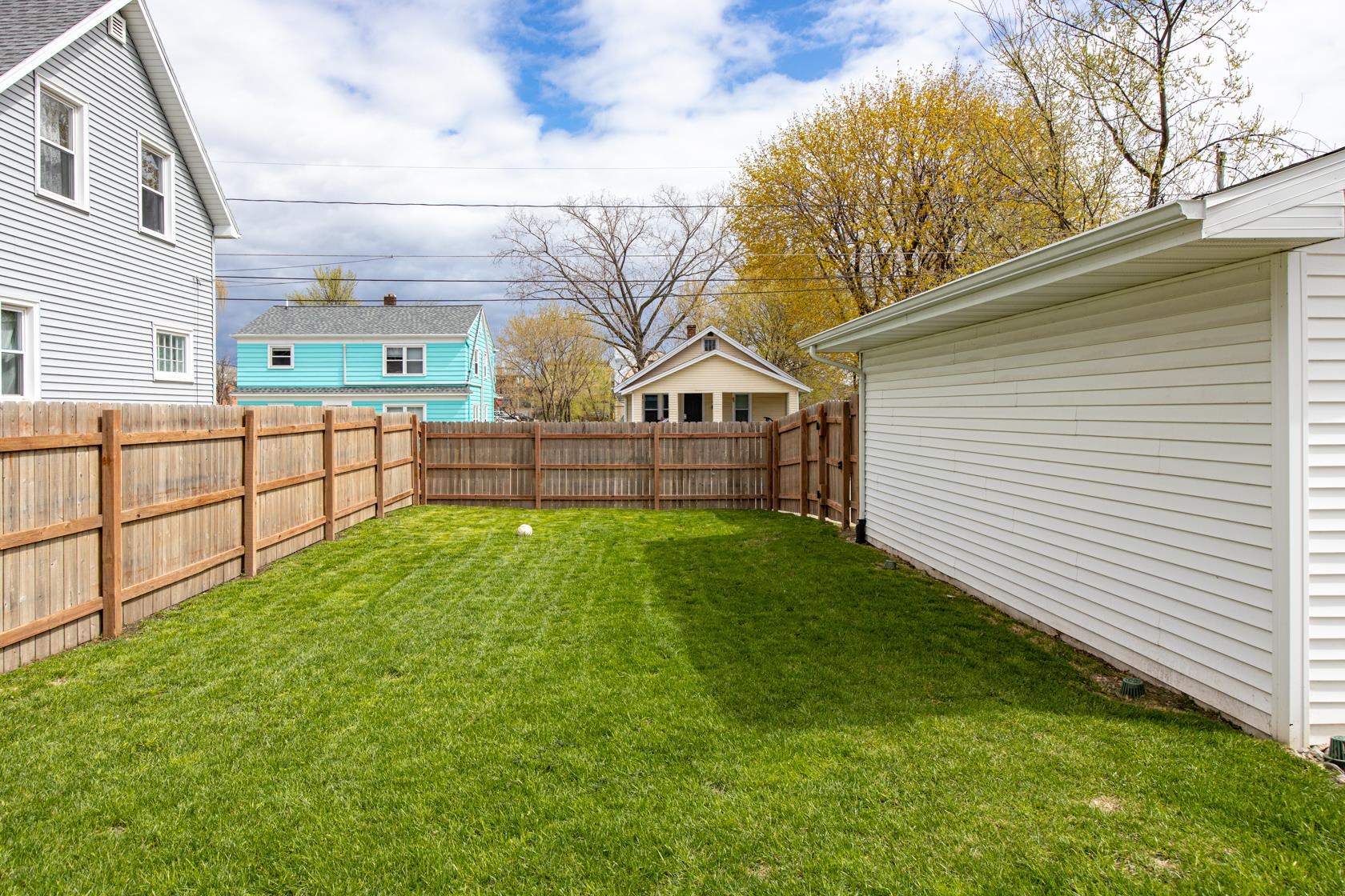 1255 Cherry Street Green Bay, WI 54301 - Photo 26 of 30