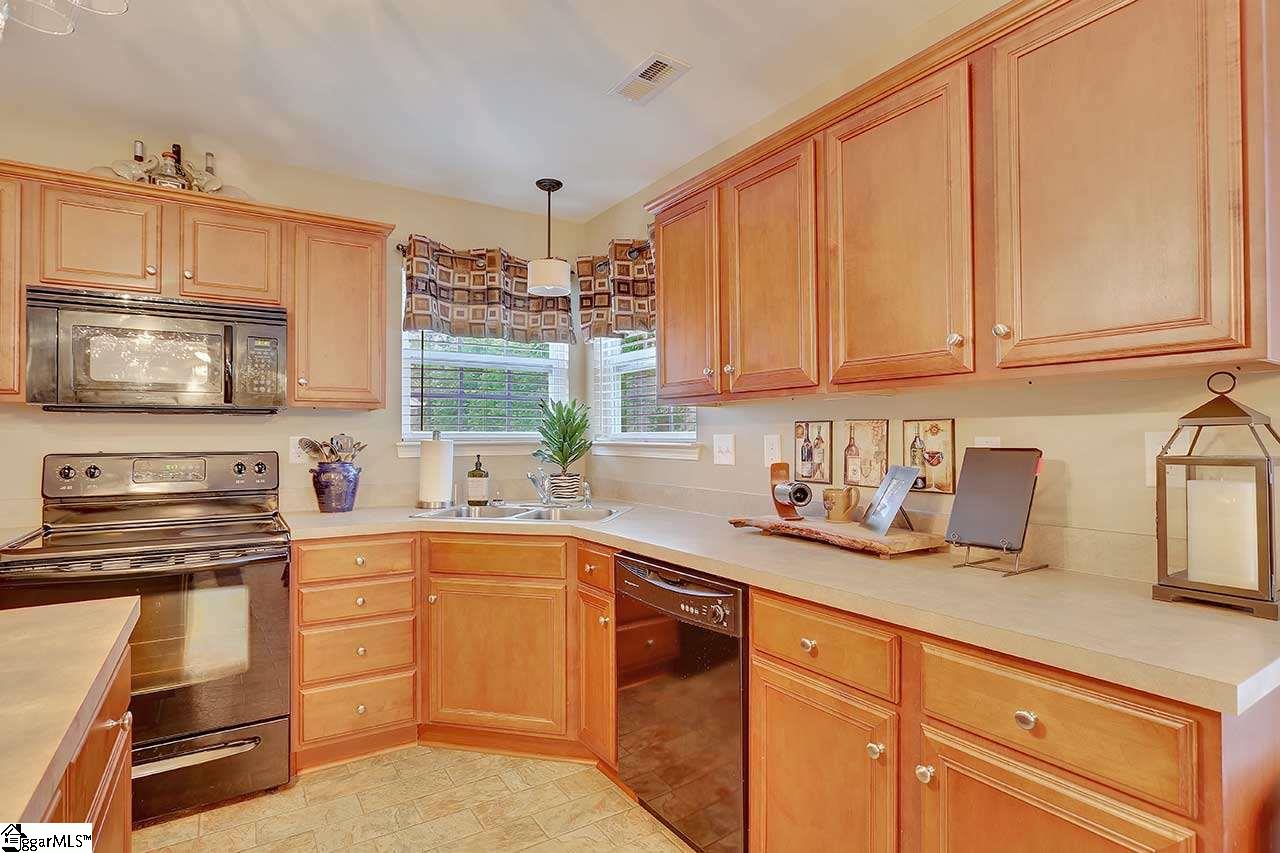 129 Maximus Drive Greer, SC 29651 - Photo 6 of 23