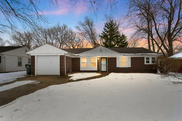 $174,900 | 319 Indianwood Boulevard, Park Forest, IL 60466