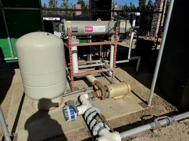 a view of a walk in front of house