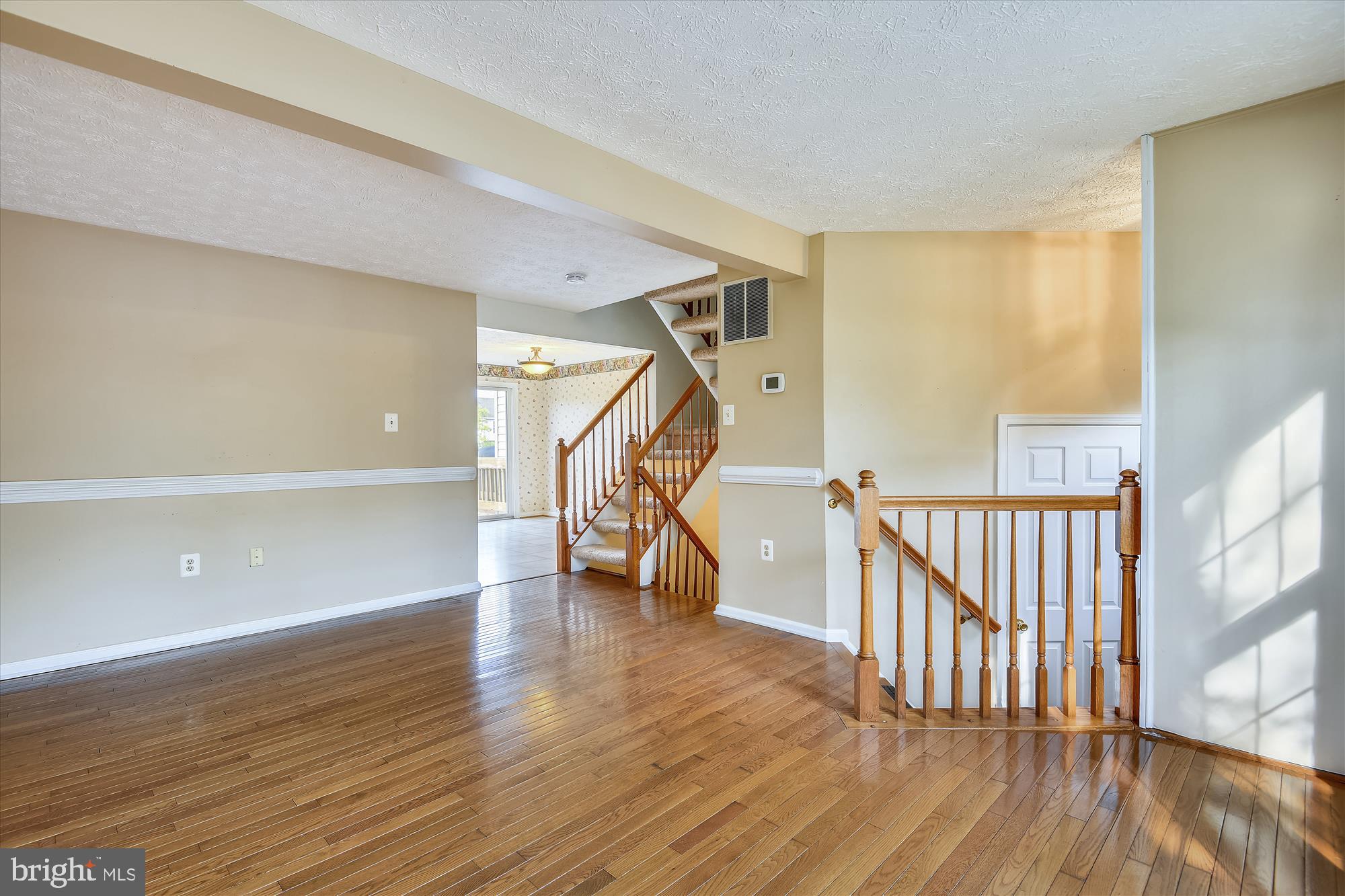 2459 Warm Spring Way Odenton, MD 21113 - Photo 3 of 31 Gallery Image 3