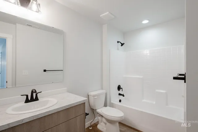 $569,990 | 17381 North Aspen Springs Way, Nampa, ID 83687